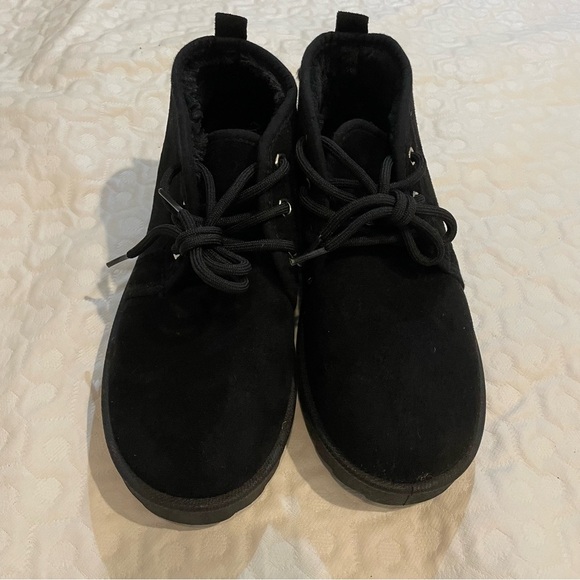 NWOT American EXchange Black Suede Booties Ankle Boots Women’s 5 - Picture 1 of 7